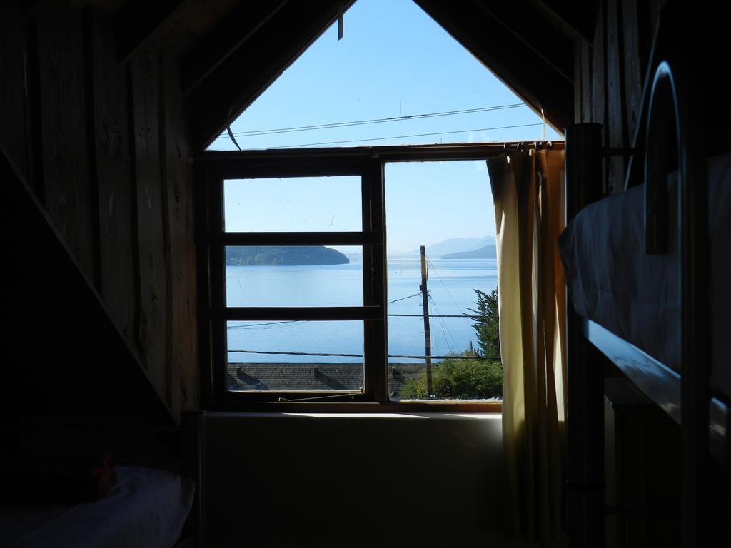 Bonita Lake House - Hostel & Bungalows San Carlos de Bariloche Exteriör bild