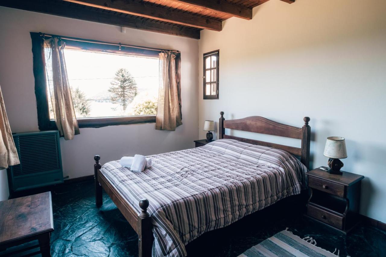 Bonita Lake House - Hostel & Bungalows San Carlos de Bariloche Exteriör bild